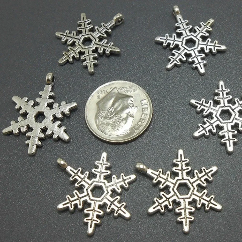 8pcs Snowflake Charms silver tone metal snow‎ flake